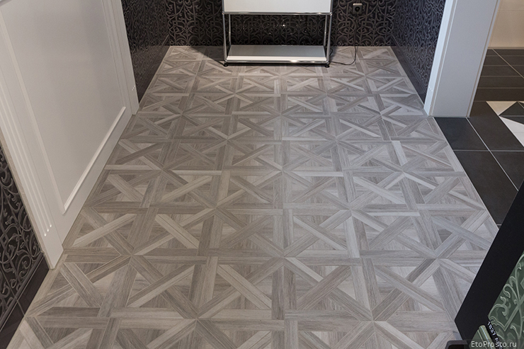 Серые деревянные кассетоны от Villeroy&Boch