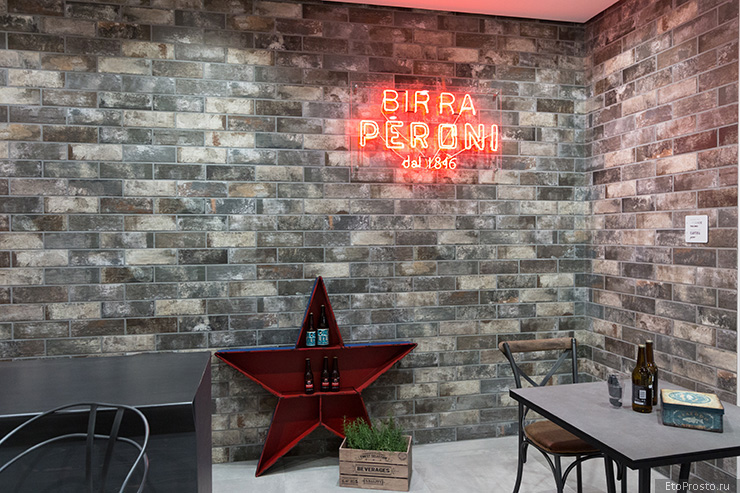 Плитка под кирпич серого цвета от фабрики Del Conca